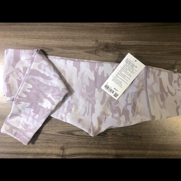 lululemon athletica Pants - NWT Lululemon size 6